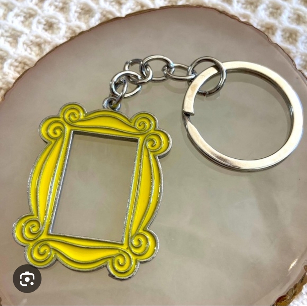 Friends Sitcom Yellow Frame Keychain Monica Apartment